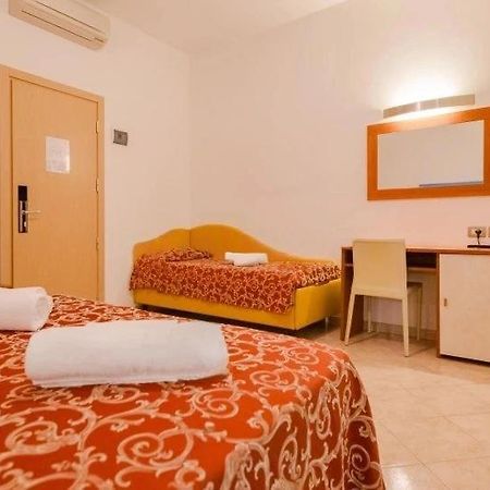 Hotel Ivana Misano Adriatico Exteriér fotografie